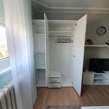 Home, Sweet Apartament *